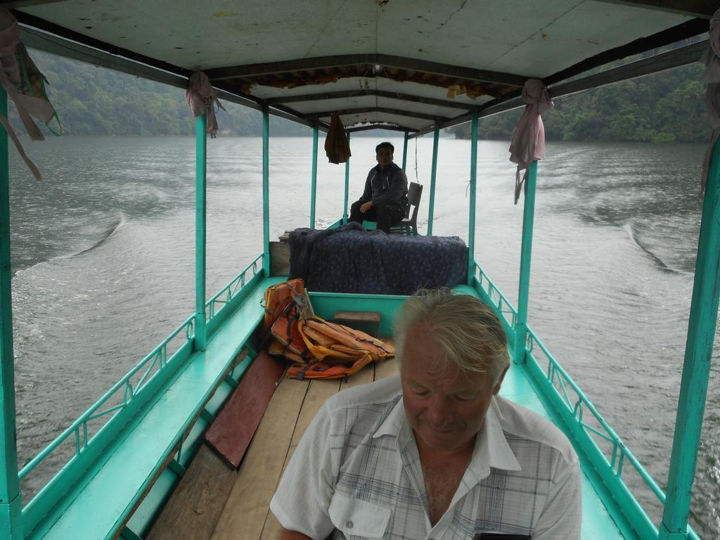 Ba Be Lake Homestay - Quynh Chi Exteriér fotografie
